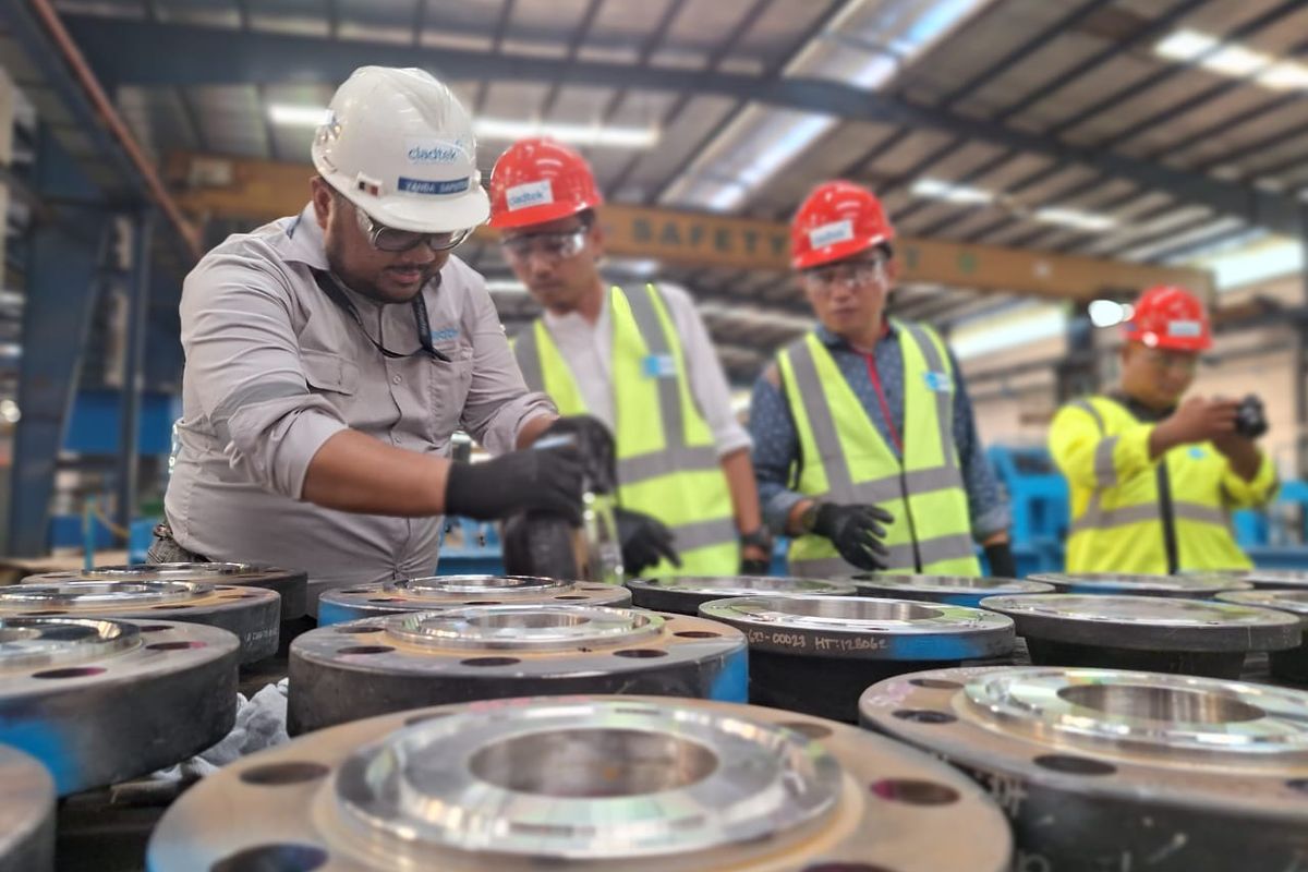 Berhasil penuhi standar dan digunakan global player, Cladtek pamerkan inovasi anak bangsa Rapid Pipe dan Mechanically Lined Pipe.