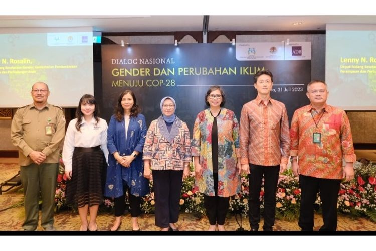 Kementerian Pemberdayaan Perempuan dan Perlindungan Anak (KPPPA) bekerja sama dengan Kementerian Lingkungan Hidup dan Kehutanan (KLHK) menyelenggarakan Dialog Nasional: Gender dan Perubahan Iklim, menuju The 28th Conference of Parties (COP 28).