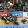 8 Pebalap Sepeda Tabrakan Beruntun di Birmingham Commonwealth Games Inggris, Penonton Tertabrak