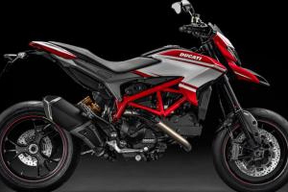 Ducati Hypermotard SP dengan varian warna Ducati Corse.