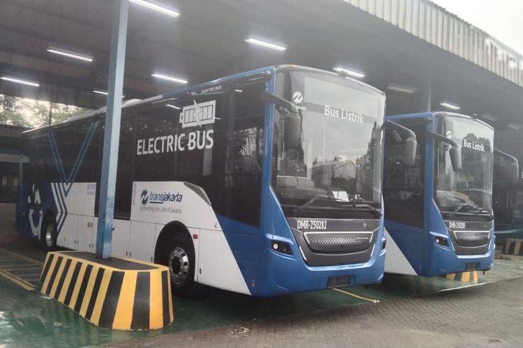 Bus listrik baru DAMRI pakai sasis buatan PT VKTR dan bodi Karoseri Laksana