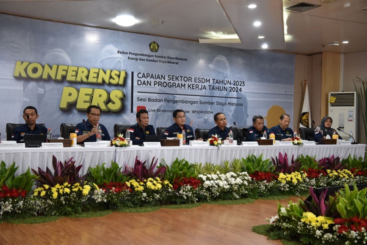 Konferensi Pers Capaian Kinerja BPSDM ESDM Tahun 2023 dan Target Tahun 2024 di Gedung Widjajono Partowidagdo BPSDM ESDM Jakarta pada Jumat (19/1/2024). 