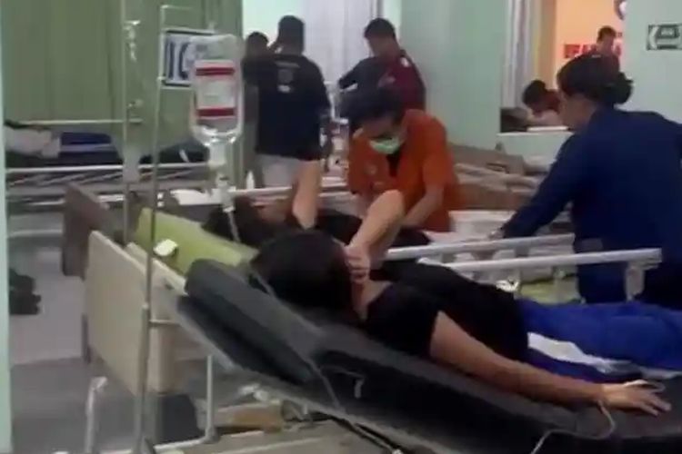 Siswa SMAN 1 dan Perguruan Bersama Berastagi Alami Keracunan Massal, Diduga Usai Santap MBG