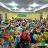Korban Banjir di Medan Tidur Beralaskan Tikar, Kemensos Geser Logistik dari Palembang