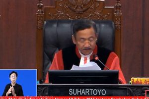 MK Larang Polisi Aktif Duduki Jabatan Sipil, Harus Mundur atau Pensiun 