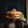 Tantangan Makan dan Habiskan Burger Sultan di Purwokerto, Sebesar Apa? 