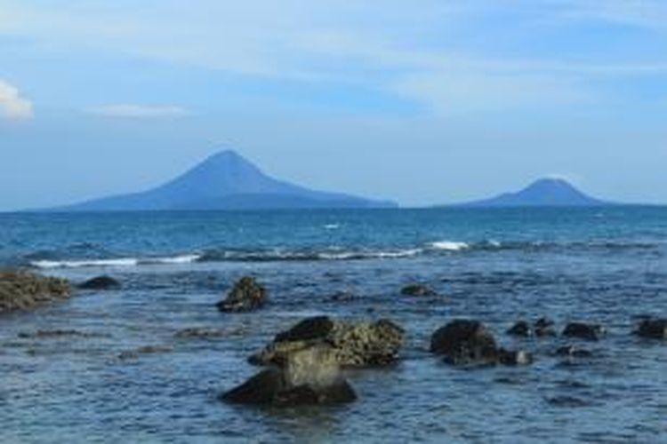 Pulau Sebesi di Selat Sunda