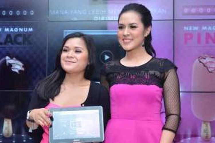 Riri Odang (Brand Manager Magnum) dan Raisa 