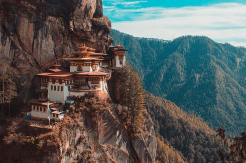The Tiger's Nest Temple, Kuil Suci di Bhutan