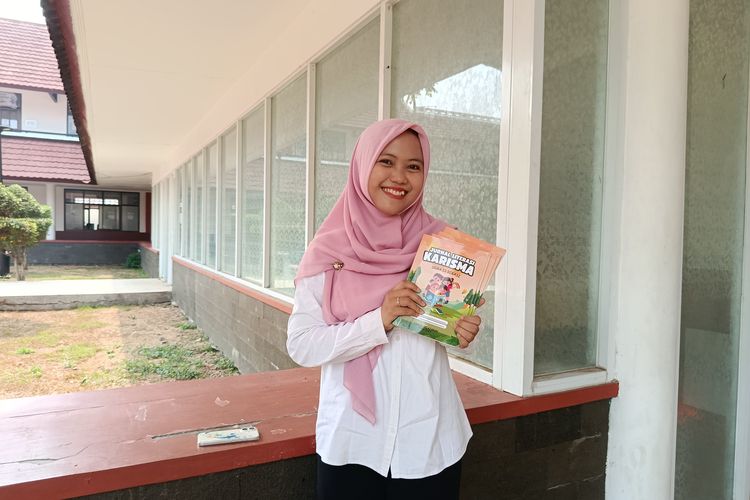 “Mereka Punya Keinginan Besar untuk Belajar” Kisah Guru Nuni Menjaga Harapan Siswa Sekolah Rakyat