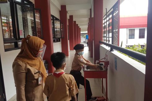 Uji Coba Sekolah Tatap Muka di Jakarta Barat, Harus Ada UKS dan Ruang Khusus Makan