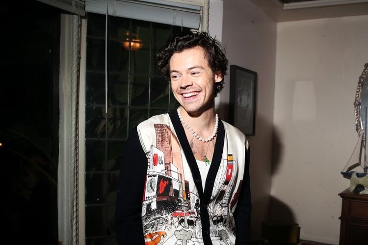 Penyanyi Harry Styles menghadiri acara Spotify Celebrates The Launch of Harry Styles New Album With Private Listening Session For Fans di Los Angeles, California, pada 11 Desember 2019.