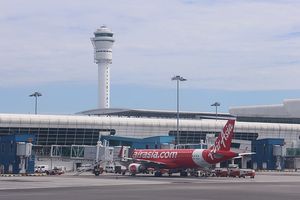 Penembakan Bandara Internasional Kuala Lumpur, Satu Korban Luka akibat Salah Sasaran