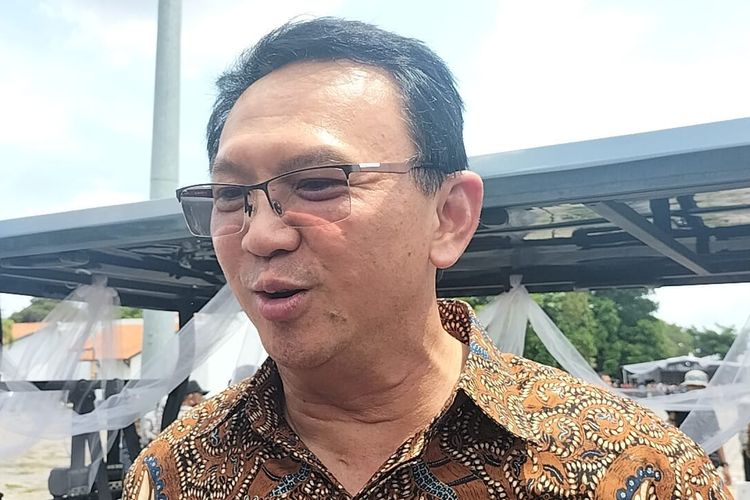 Komisaris Utama PT Pertamina (Persero) Basuki Tjahaja Purnama alias Ahok menghadiri acara tasyakuran pernikahan