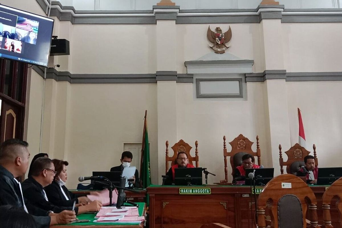 Persidangan secara online ke-14 anak buah Bos Judi Online Apin BK di Ruang Cakra 2, PN Medan, Selasa (28/3/2023)