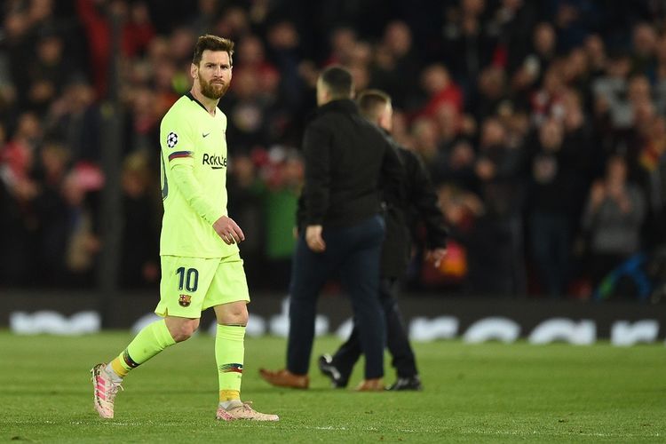 Barcelonas Argentinian striker Lionel Messi reacts after losing the UEFA Champions league semi-final second leg football match between Liverpool and Barcelona at Anfield in Liverpool, north west England on May 7, 2019.