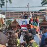 Tolak Telepon Puan, Ketua DPRD Jatim Dilempar Botol Minuman Saat Demo Mahasiwa di Surabaya