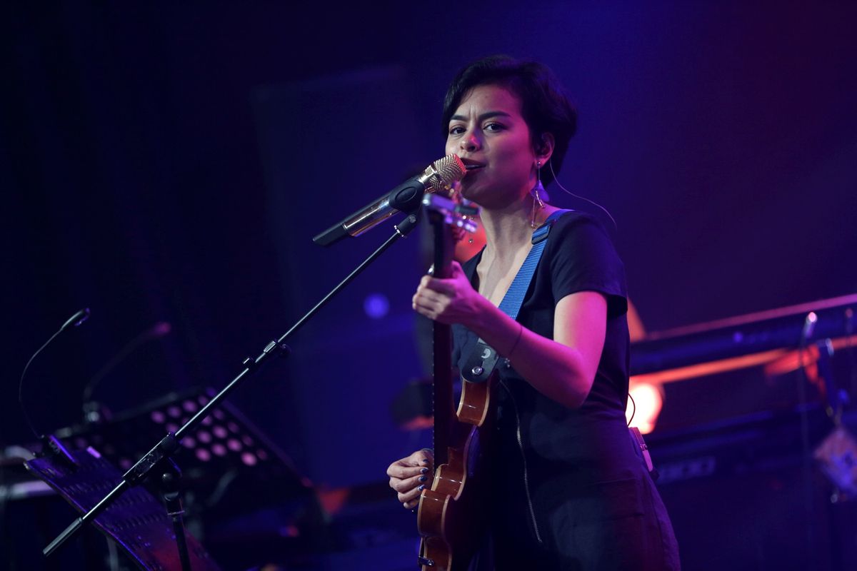 Eva Celia tampil pada Java Jazz Festival 2017 di JIExpo Kemayoran, Jakarta Pusat, Minggu (5/3/2017). Java Jazz Festival 2017, yang berlangusng selama tiga hari, menampilkan pemusik-pemusik dari dalam dan luar negeri.