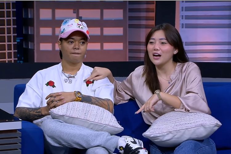 Artis musik Reza Oktovian (Reza Arap) dan Wendy Walters