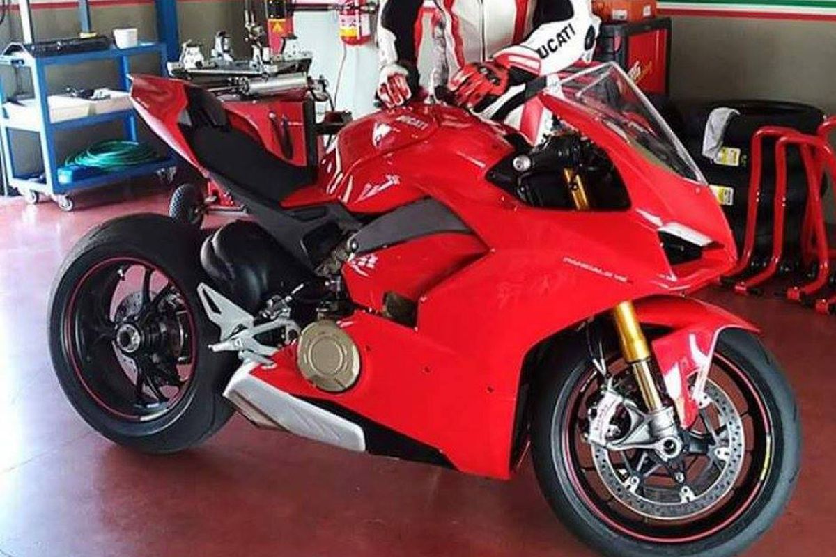 Bocoran tampang Ducati mesin V4.