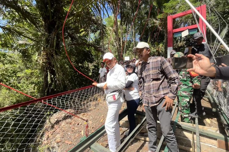 Dedi Mulyadi Tinjau Jembatan Pongpet, Sebut Perlu Dibangun Permanen, tapi Minta Cari Jalur Alternatif