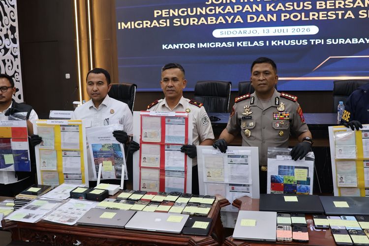 Imigrasi Surabaya Tangkap 15 WN China dan Vietnam, Diduga Penyalahgunaan Data Pribadi