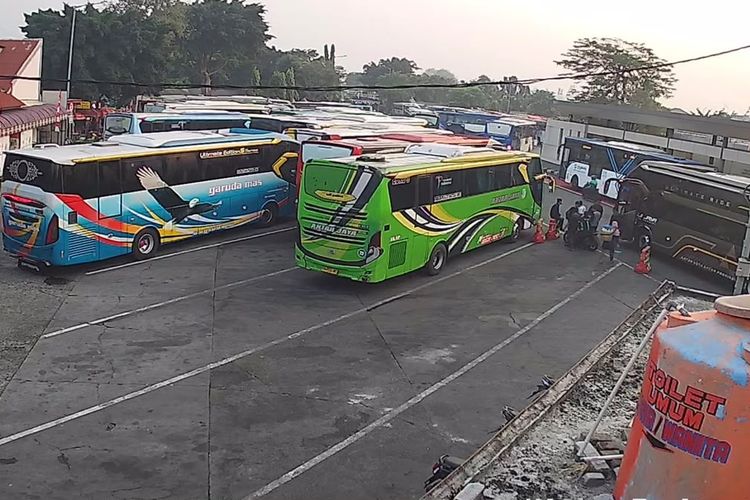 20 Orang Bakal Adu Kuat Tarik Bus di Terminal Kalideres, Ada Hadiah Sembako