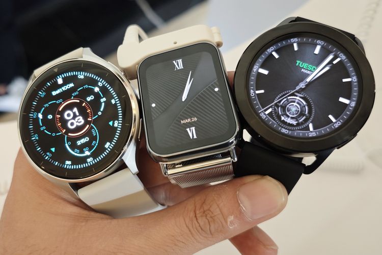 Dari kiri ke kanan: Xiaomi Watch 2, Smart Band 8 Pro, dan Watch S3. Bersama dengan kehadiran Xiaomi 14 selaku ponsel flagship barunya, Xiaomi turut meluncurkan tiga produk wearable device baru dalam acara yang digelar di Jakarta, Selasa (26/3/2024). Ketiga produk wearable device tersebut adalah arloji pintar Xiaomi Watch 2 dan Xiaomi Watch S3, serta gelang pintar Xiaomi Smart Band 8 Pro.