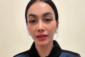 Minta Maaf, Denada Ungkap Alasan Dulu Titipkan Ressa