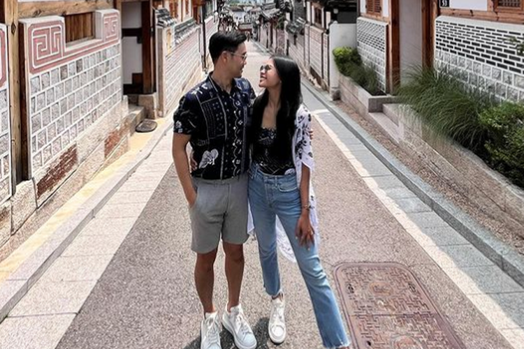 Maudy Ayunda dan Jesse Choi sedang berada di Seoul