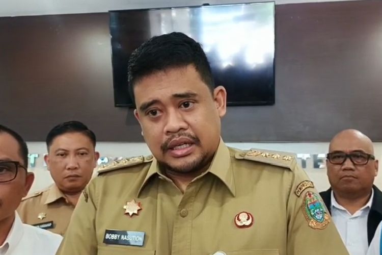 Respons Gubernur Bobby Soal Video Siswa di Samosir Telat ke Sekolah Gara-gara Kapal