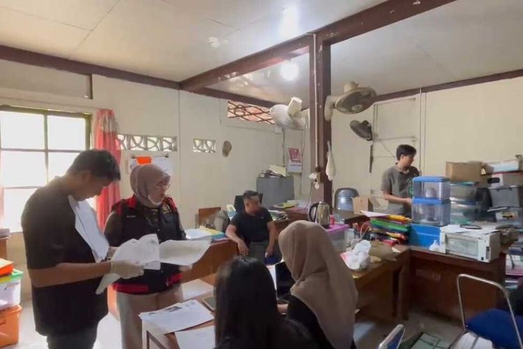 Rumahnya Digeledah Kejari Grobogan, Kades Tlogomulyo: Ini Kebablasan