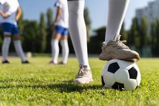 Permainan Sepak Bola Berasal dari Negara Mana? Ini Sejarah Lengkapnya!