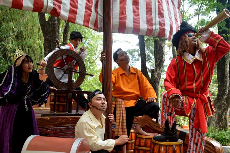pertunjukkan bajak laut di Kids Fun Park Yogyakarta