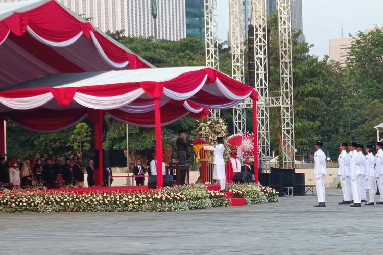 Pemprov DKI Jakarta menggelar upacara perayaan Hari Ulang Tahun (HUT) ke-78 Indonesia di Plaza Selatan, Monas, Jakarta Pusat, Kamis (17/8/2023).