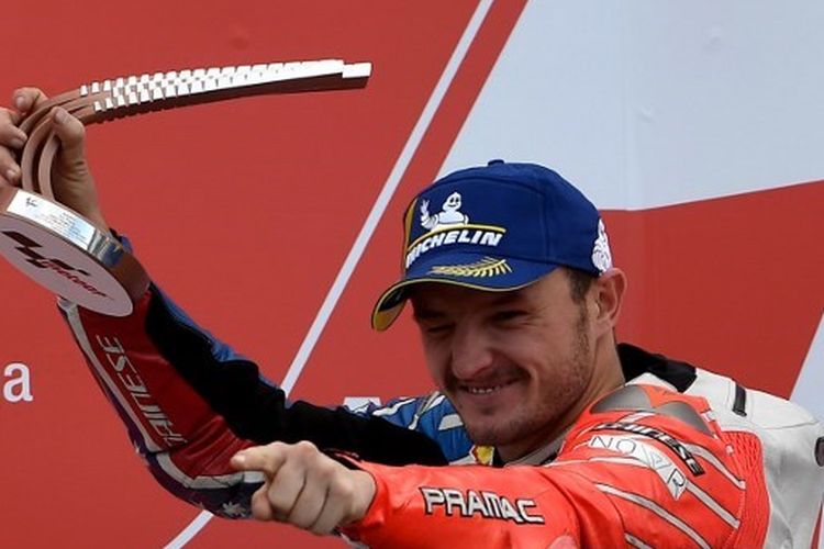 Pebalap tim Pramac Racing, Jack Miller, saat berhasil naik podium di Grand Prix Valencia, 17 November 2019.