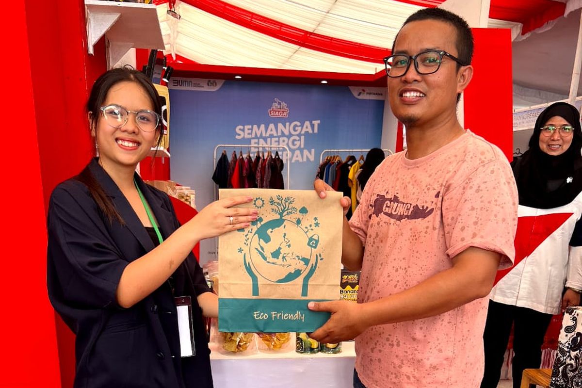 Pertamina juga menggandeng empat usaha mikro kecil menengah (UMKM) binaannya untuk memasarkan produk-produk unggulannya, seperti Tanaya Dominic Patisserie, Birna Coffee, Zack Kress Chips, dan Tenun Ulos Sakkamadeha.