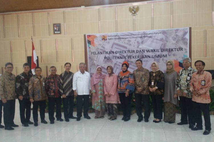 Pelantikan Direktur dan Wakil Direktur Politeknik Pekerjaan Umum (PU) di Semarang, Rabu (27/3/2019).