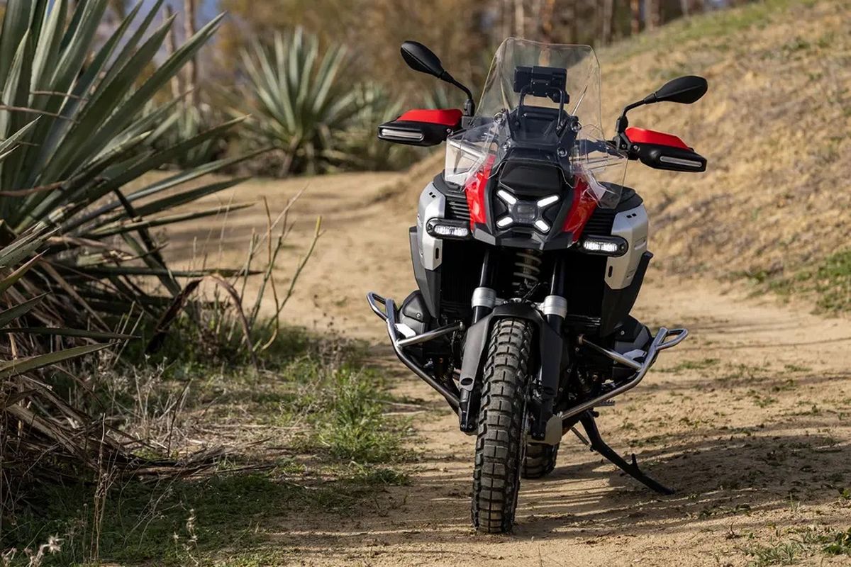 Motor BMW R 1300 GS Adventure Meluncur, Punya Tangki BBM 30 Liter