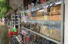 Omzet Menurun, Pedagang di Pasar Ular Jakut Kini Ikut Jualan "Online"