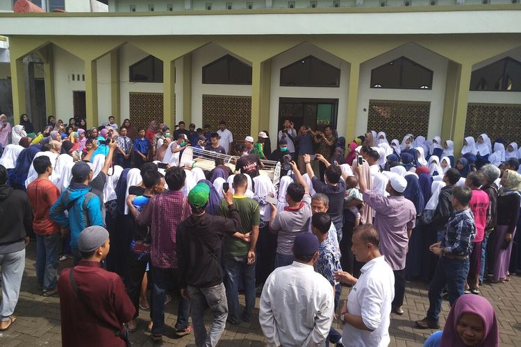 Delis Sulistina (13) siswi SMPN 6 Tasikmalaya yang ditemukan tewas di gorong-gorong sekolahnya pada Senin (27/1/2020) lalu.