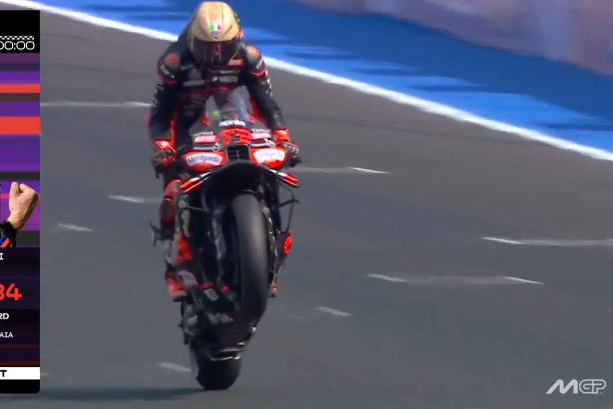 Hasil Kualifikasi MotoGP San Marino 2025 di Sirkuit Misano pada Sabtu (13/9/2025) menempatkan sang jagoan tuan rumah Marco Bezzecchi (Aprilia) di pole position dengan catatan waktu 1 menit 30,134 detik.