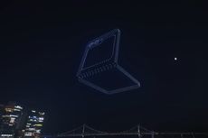 Saat 600 Drone Membentuk Galaxy Z Fold 5 dan Z Flip 5 di Langit Busan