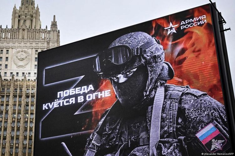 Iklan Kementerian Luar Negeri Rusia sebagai bagian dari propaganda mobilisasi parsial di Ukraina.
