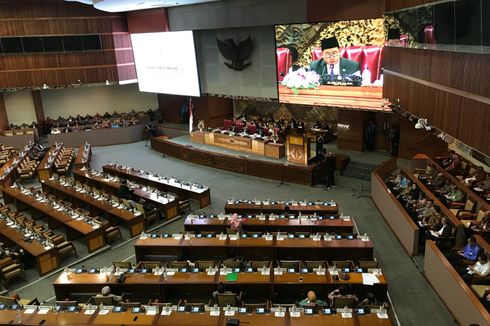 Sepinya Rapat Paripurna Peringatan HUT ke-73 DPR..