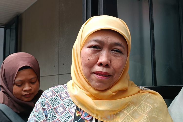 Gubernur Jawa Timur, Khofifah Indar Parawansa, saat ditemui di Ponpes Annur 2 Kabupaten Malang, Jawa Timur, Sabtu (9/12/2023)