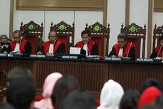 Hakim Tegur Pengacara Ahok karena Ajukan Pertanyaan Tak Relevan