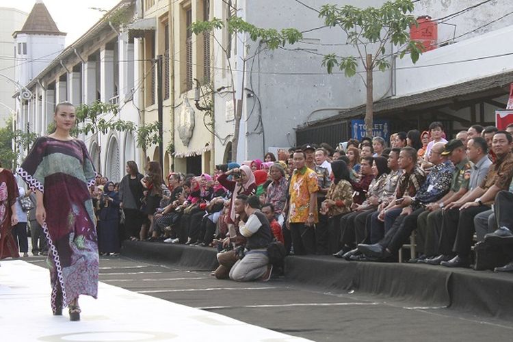 Pelaksanaan pertunjukan fashion show di Kota Semarang