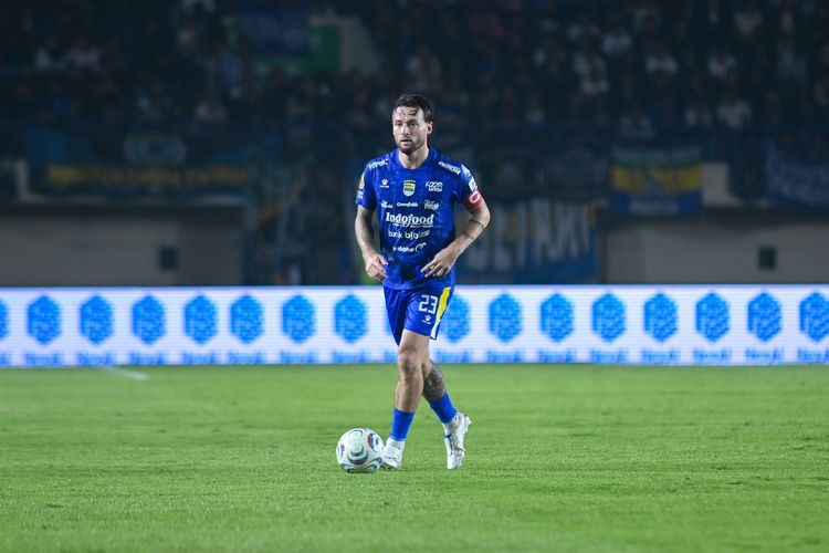 Pembelaan Elegan Kapten Persib Marc Klok untuk Kakang Rudianto 