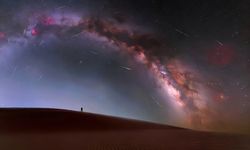 Fenomena Langit September 2025: Gerhana Bulan Darah, Saturnus, hingga Bimasakti